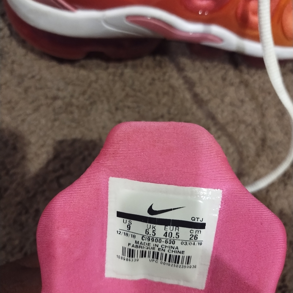 Shoes - Picture 2 of 14